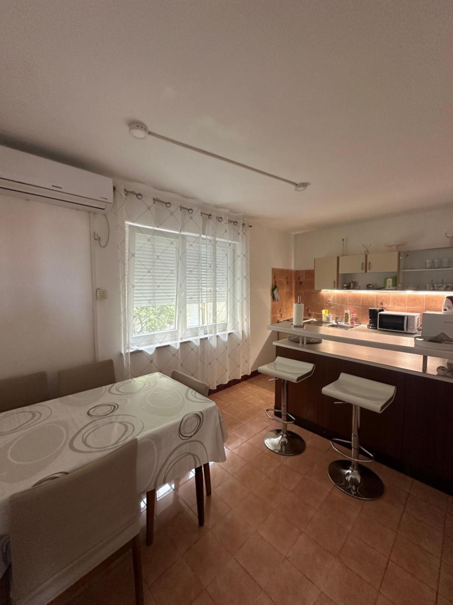 Apartmani Ira Crikvenica Exterior photo